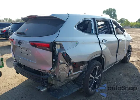 2021 Toyota Highlander Xse z USA, uszkodzony, nr VIN 5TDJZRBH4MS129931